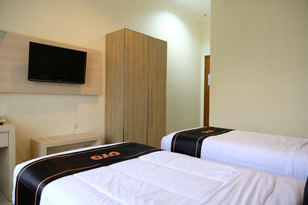 โอโย 1616 โฮเต็ล เซ็นทรัล ซิตี้ 2 Hotel ตันจุงปันดัน ภายนอก รูปภาพ