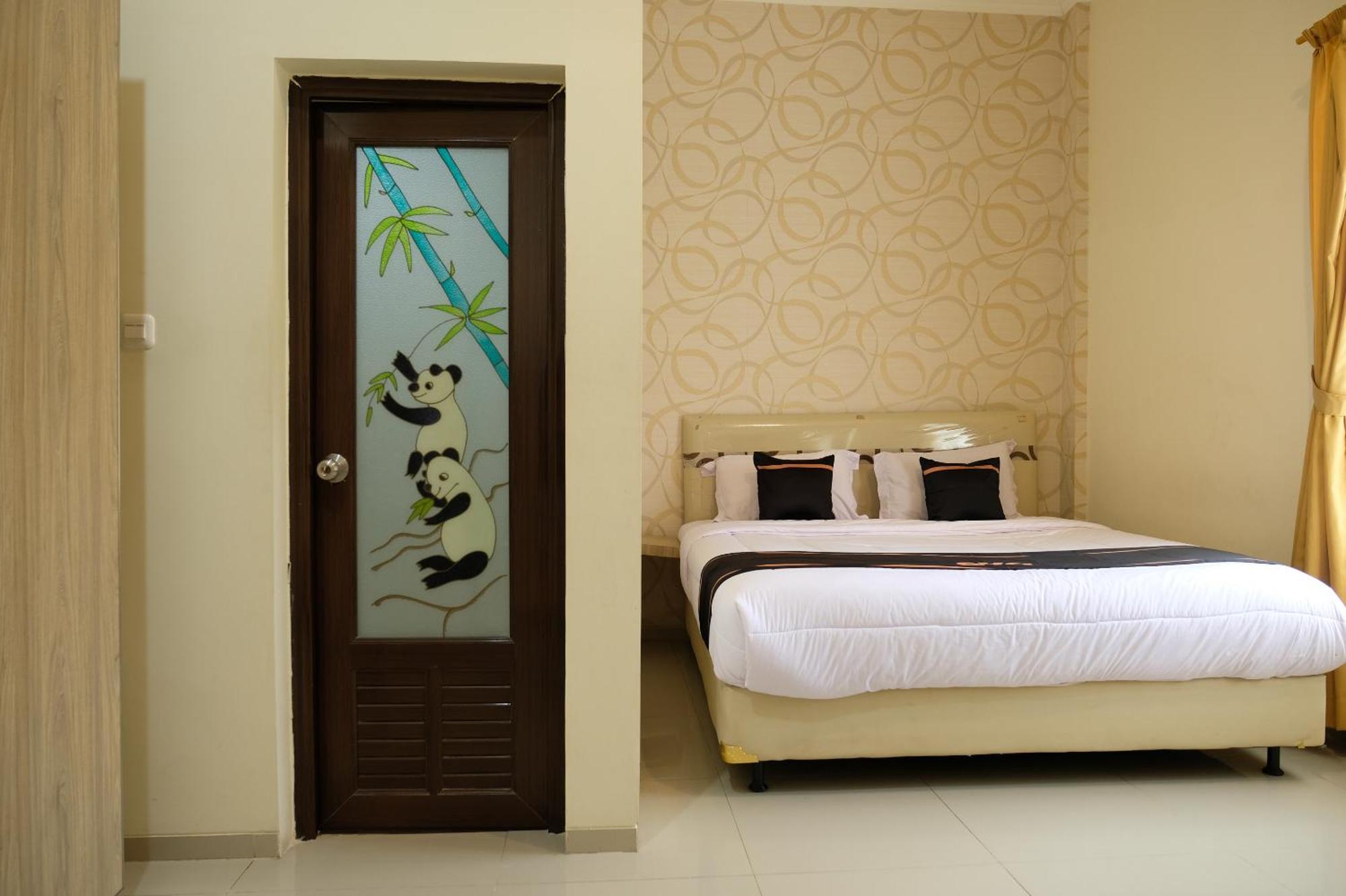โอโย 1616 โฮเต็ล เซ็นทรัล ซิตี้ 2 Hotel ตันจุงปันดัน ภายนอก รูปภาพ