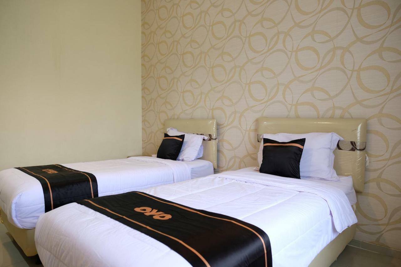 โอโย 1616 โฮเต็ล เซ็นทรัล ซิตี้ 2 Hotel ตันจุงปันดัน ภายนอก รูปภาพ